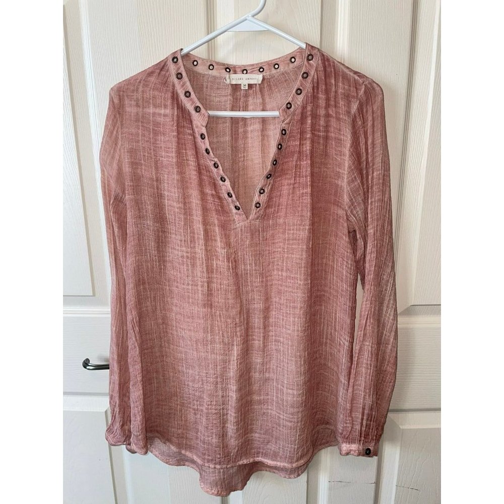Ladies Gilded Intent VNeck Top Medium